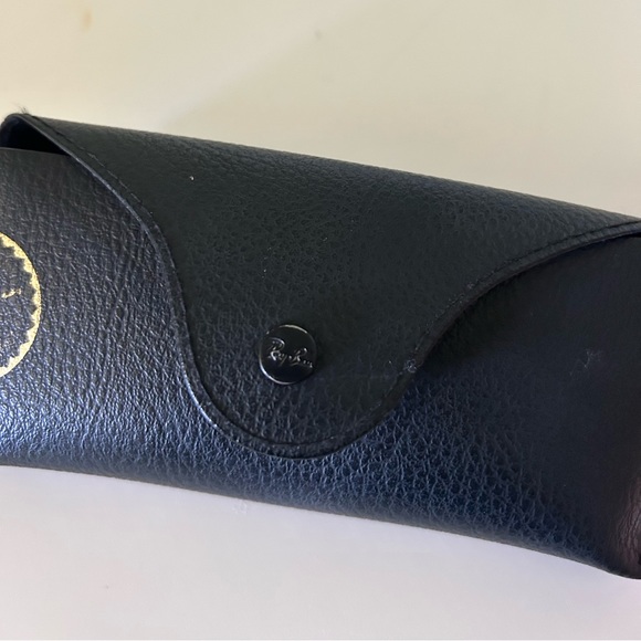 Women’s Ray-Bans - Picture 8 of 12